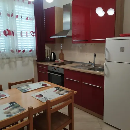 Apartmani Pilić Ljiljana Brodarica  Zewnętrze zdjęcie