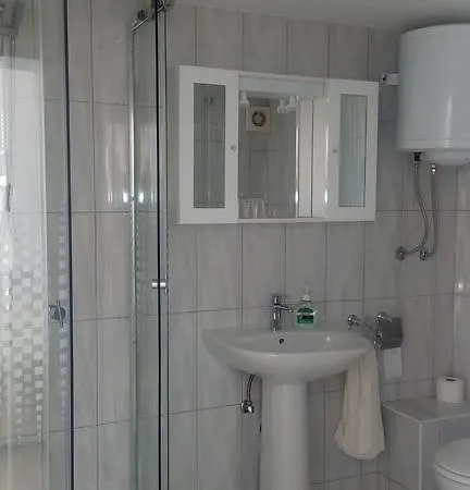 Apartmani Pilić Ljiljana Brodarica  Zewnętrze zdjęcie