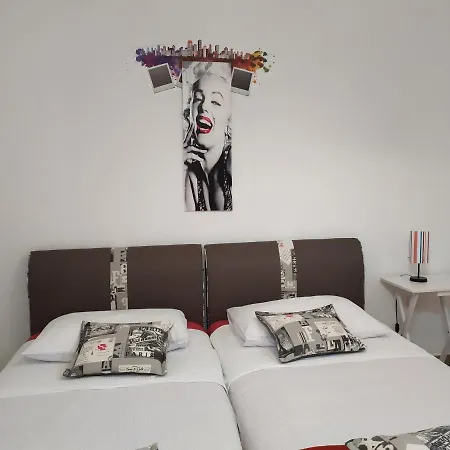 Apartmani Pilić Ljiljana Brodarica  Zewnętrze zdjęcie